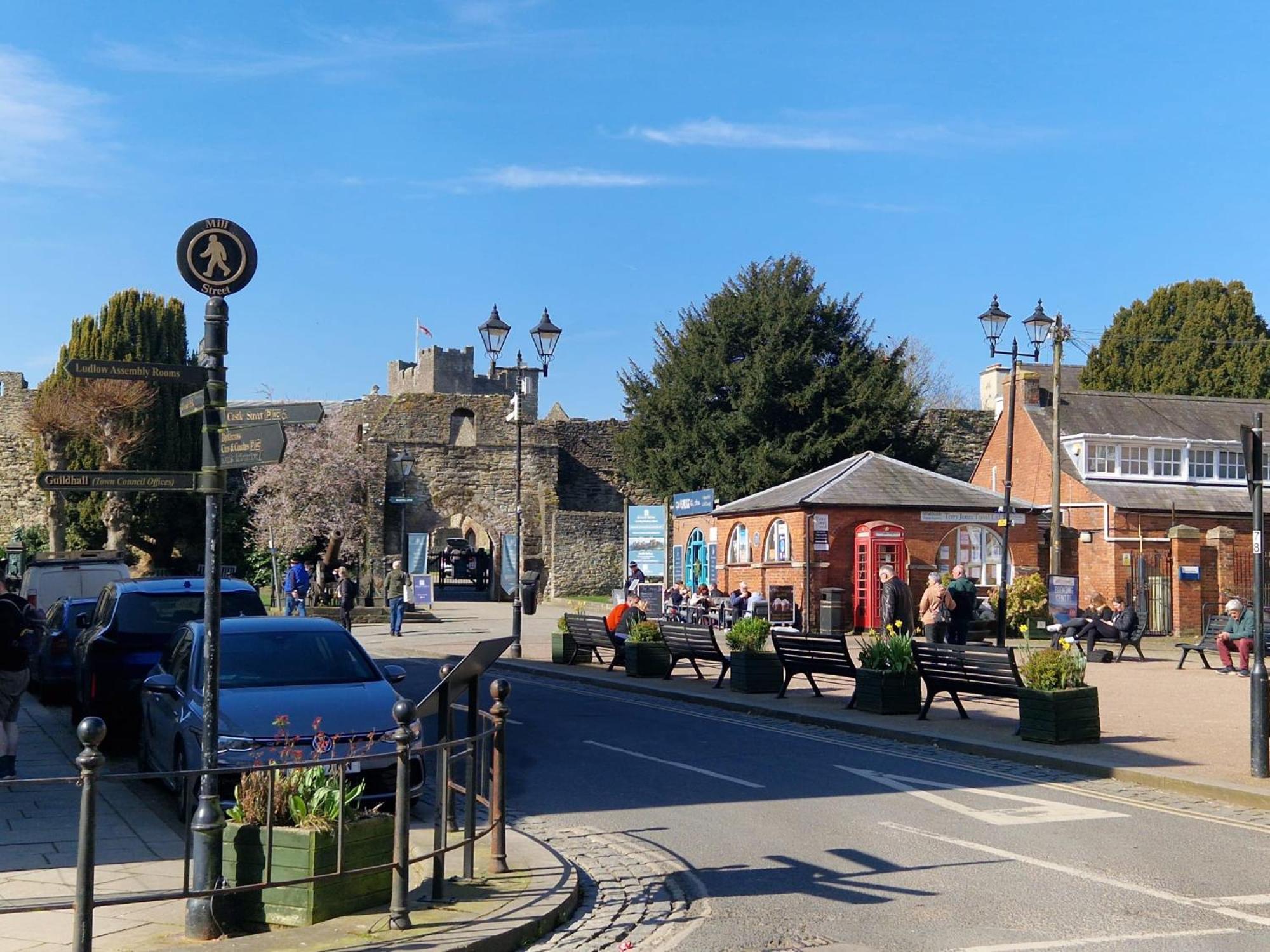 Ludlow - Linnet House - Well Presented Townhouse With Parking - Perfect Location For Exploring On Foot, Sleeps Up To 8 Guests - Hosted By Rentmyhouse 외부 사진