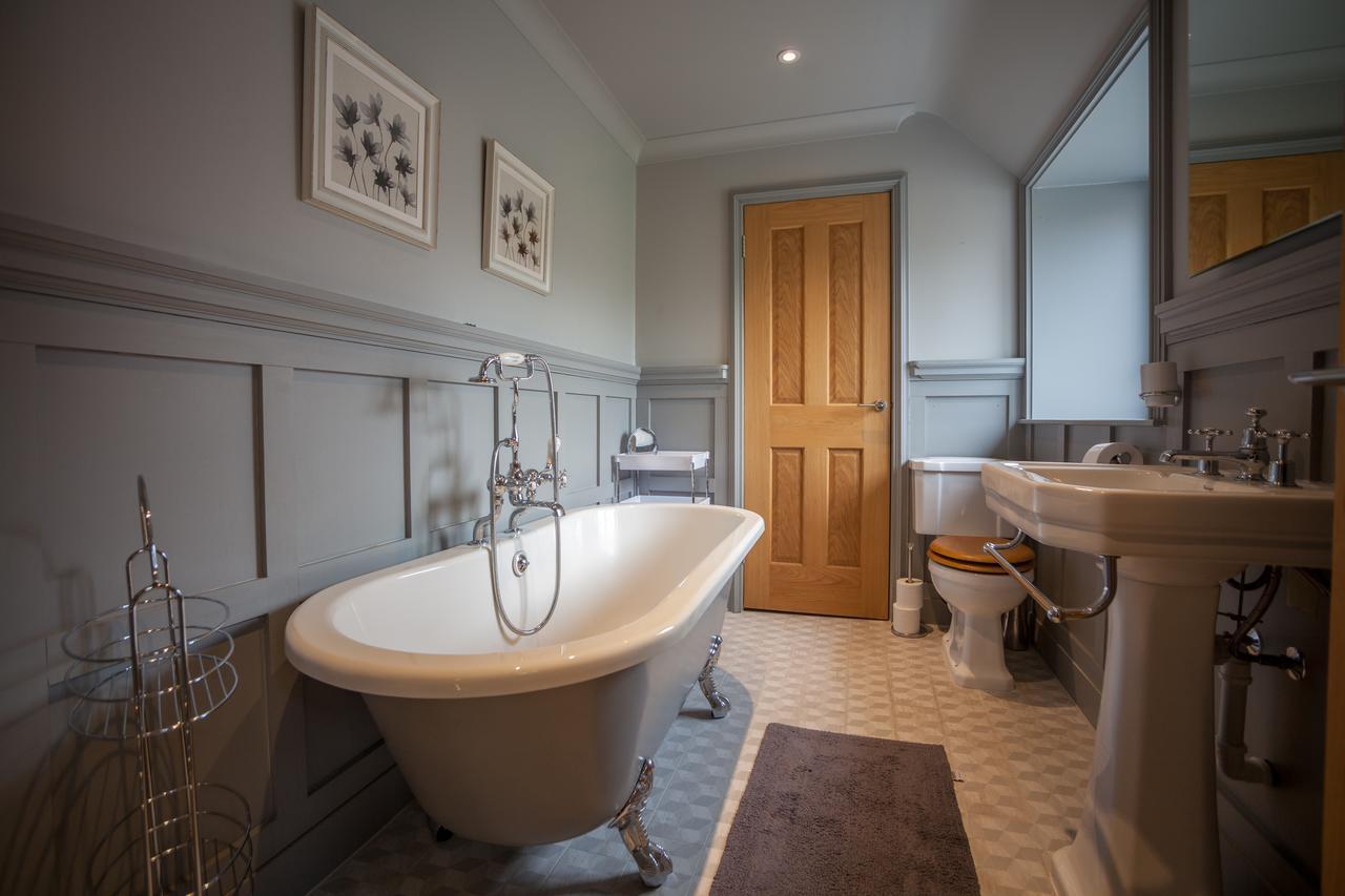 Ludlow - Linnet House - Well Presented Townhouse With Parking - Perfect Location For Exploring On Foot, Sleeps Up To 8 Guests - Hosted By Rentmyhouse 외부 사진
